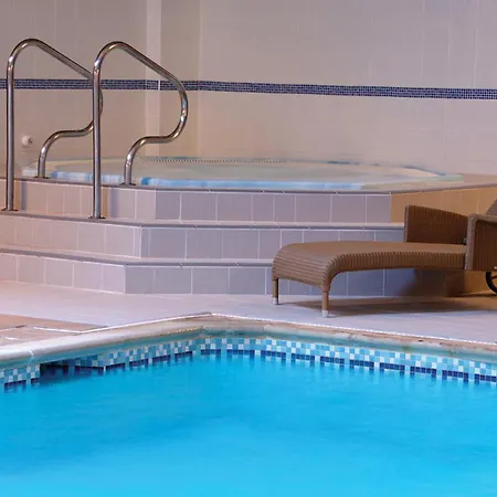 Knights Hill Hotel & Spa 